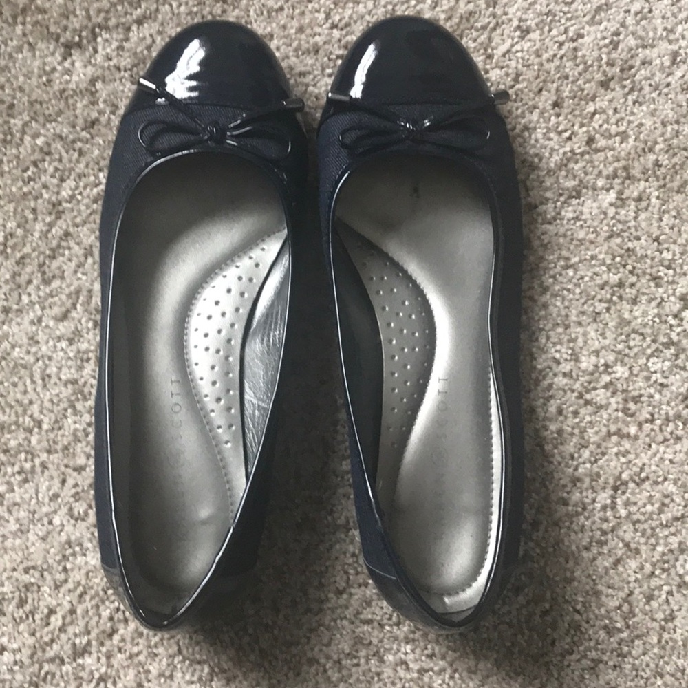 Karen Scott Navy Blue Flats